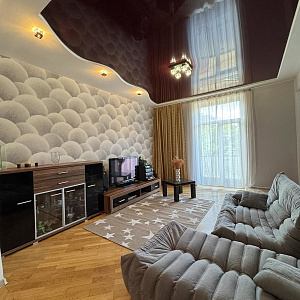 Аренда 4-к квартиры ул. Козлова, 8