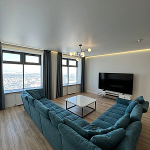 Аренда 3-к квартиры пр-т. Победителей д.115, ЖК "Лазурит"